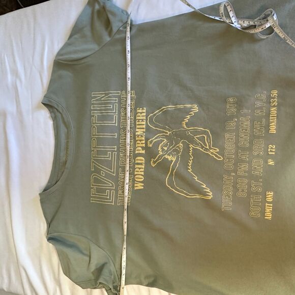 Led Zeppelin The World Remains The Same World Tour - Picture 7 of 9